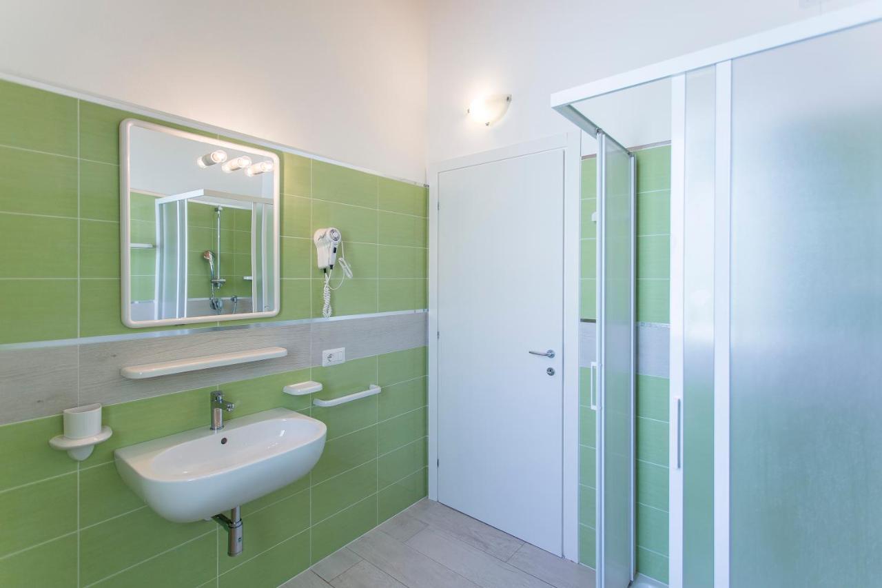 Altanea Apartments Con Piscina كاوْرلي المظهر الخارجي الصورة